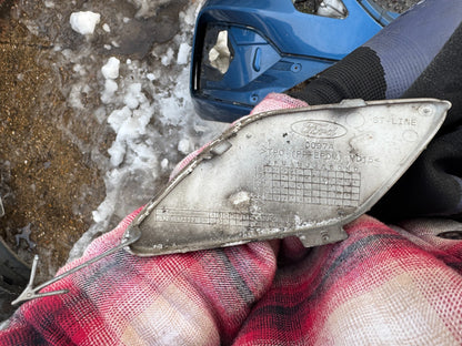 FORD FOCUS ST LINE FRONT BUMPER TOW EYE COVER JX7B-17A989-S Blue 2018-2022