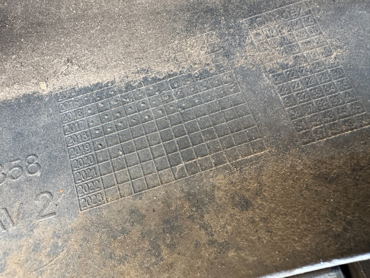 VAUXHALL CORSA E FRONT BUMPER & TRIM 2014 onward GENUINE 13432002 Damaged