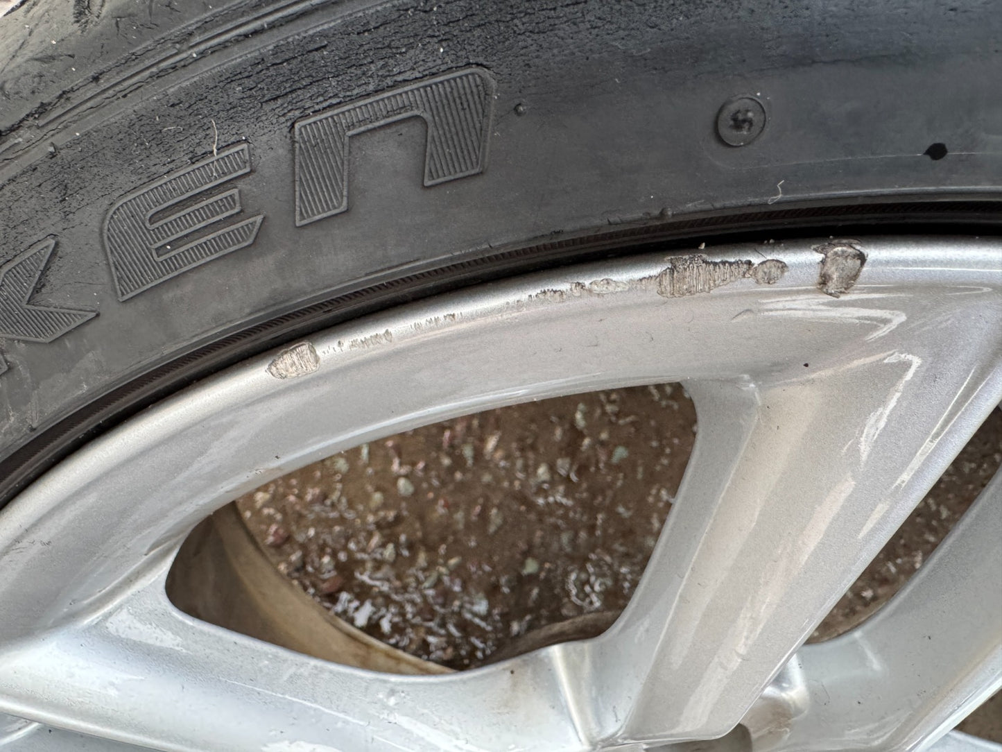 2013 AUDI A1 ALLOY WHEEL WITH TYRE 215 40 17 8X0601025AP