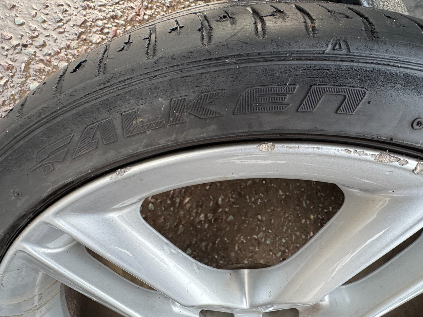 2013 AUDI A1 ALLOY WHEEL WITH TYRE 215 40 17 8X0601025AP