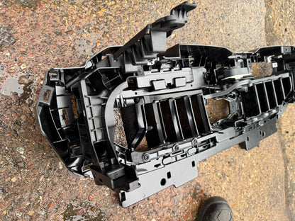 2025 BMW 5 series G60 G6X G90 M5 Front bumper upper radiator grill 5A09B52