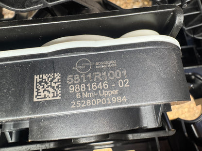 2025 BMW 5 series G60 G6X G90 M5 Front bumper upper radiator grill 5A09B52