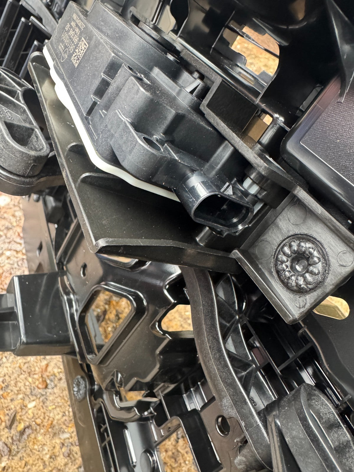 2025 BMW 5 series G60 G6X G90 M5 Front bumper upper radiator grill 5A09B52