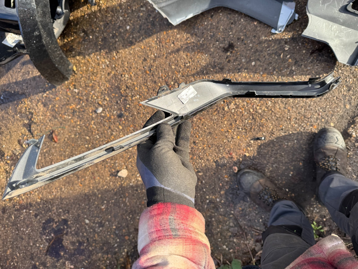 VOLVO XC60 II 246 Front Right Bumper Molding 32227912 GENUINE