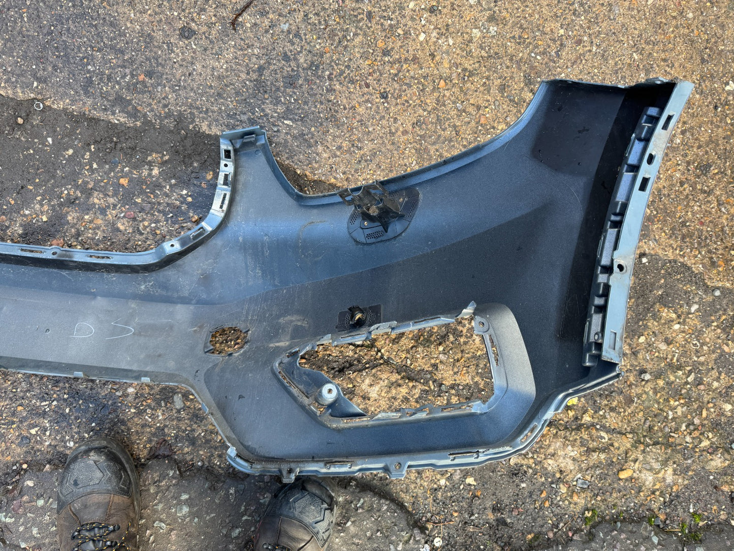 VOLVO XC40 FRONT BUMPER SUV 5 Door 2018 onwards GENUINE pn 31449359