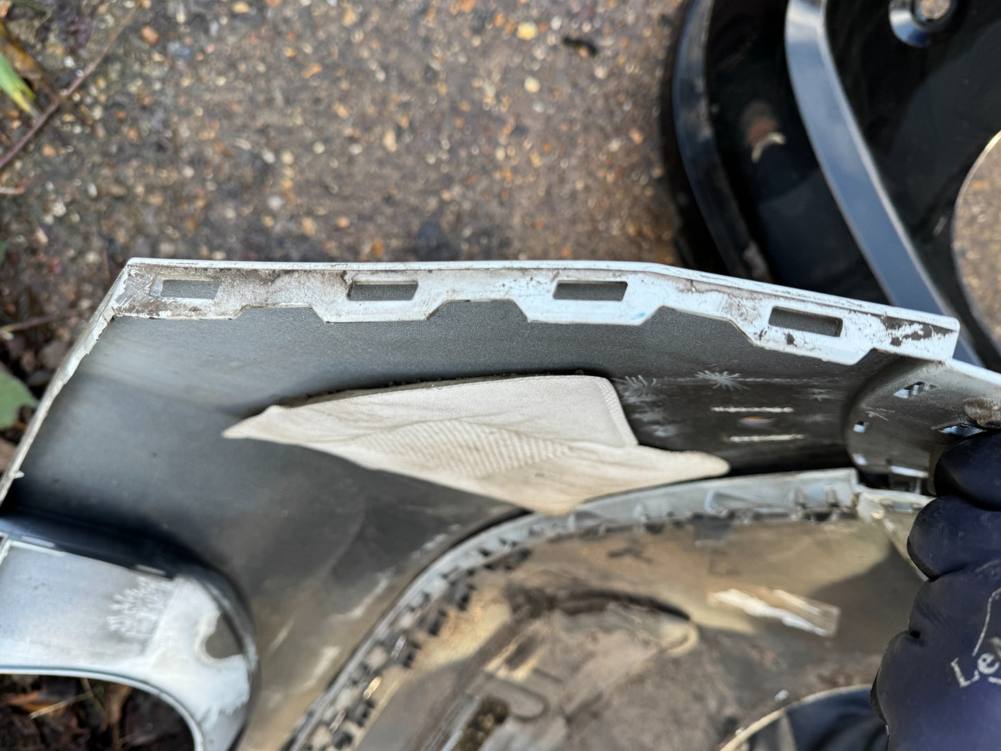 VW VOLKSWAGEN TIGUAN R-LINE 2016-ON REAR BUMPER 5NA807417 WHITE