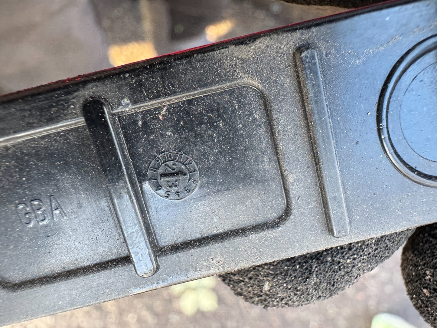 Genuine VW Tiguan R-Line 2020-24 rear bumper reflector (centre) 5NA945109