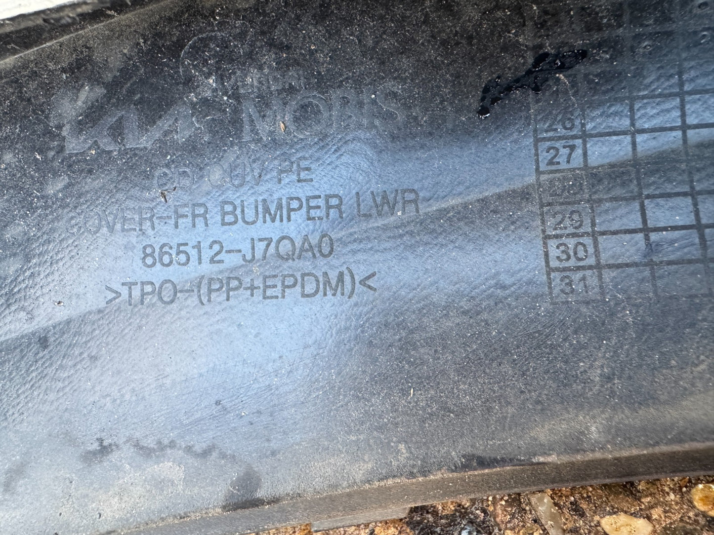 2024 Kia Xceed front bumper trim 2022-2024 Genuine Used Part 86512-J7QA0