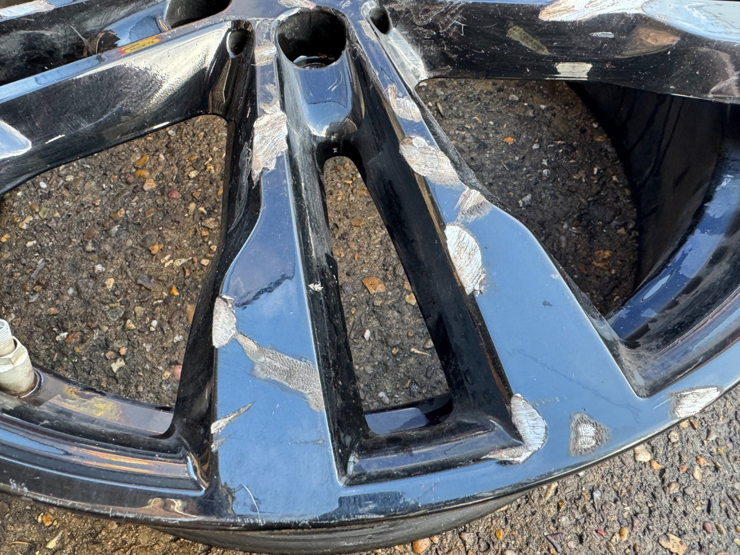 BMW I3s 431M ALLOY WHEEL 20" 6J 6888011 BADLY DEEPLY SCRATCHED