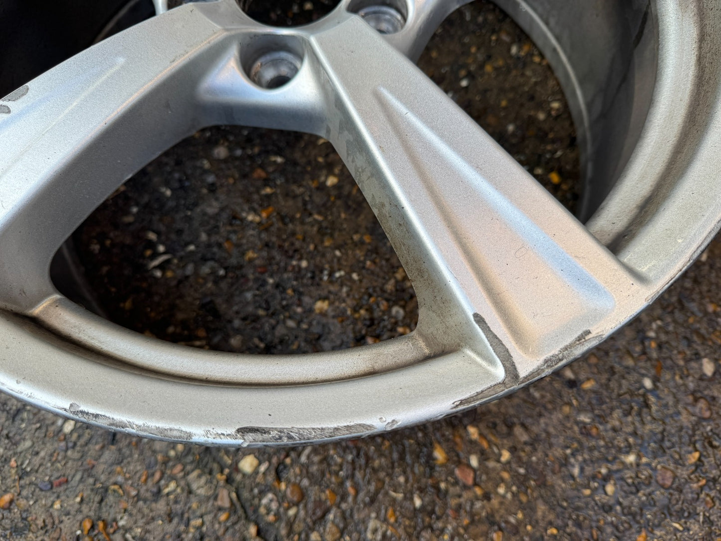 1x Genuine 18"  VOLVO S90 S60 V90 XC90 Alloy Wheel 31423515 8J ET42.5 5x108