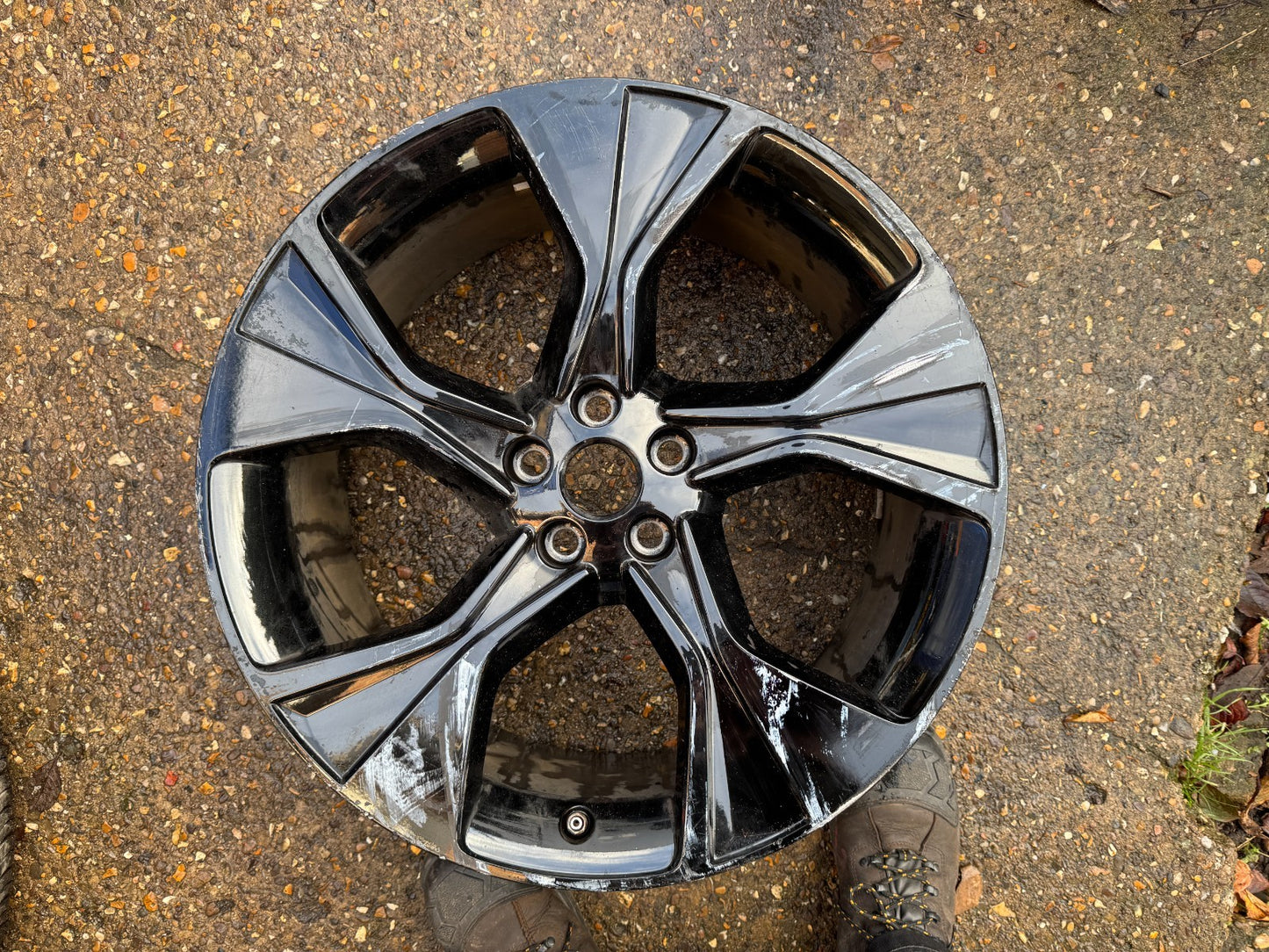 Genuine Jaguar F-Type Gloss Black Front Alloy Rim 9J x 20 MX531007CA NEED REFURB