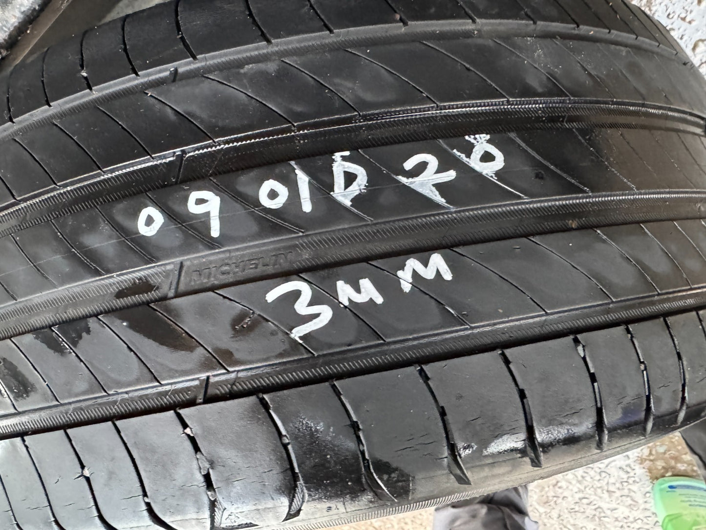 MICHELIN 225 45 17 (91W) TYRE PRIMACY4  3MM TREAD  2254517