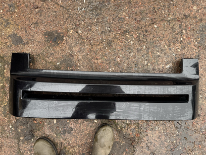 2025 Land Rover Defender front bumper upper grill L663 Genuine L8B2-17820-A