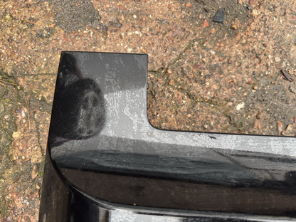 2025 Land Rover Defender front bumper upper grill L663 Genuine L8B2-17820-A