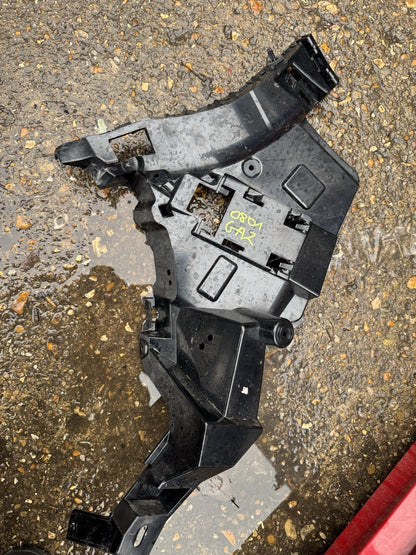 Range Rover Evoque Rear Bumper Right Bracket 2019 ON M8D2-17B930-A Genuine