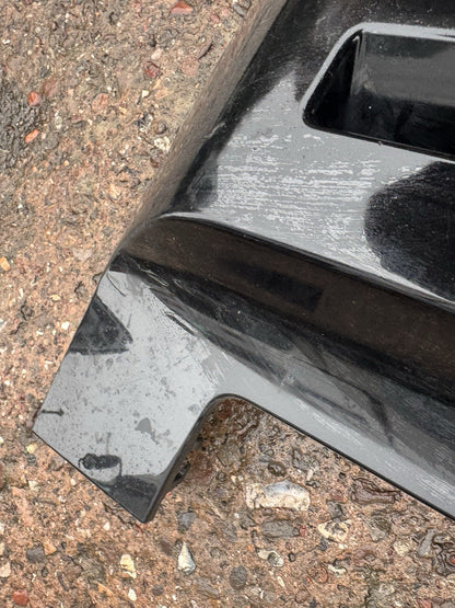 2025 Land Rover Defender front bumper upper grill L663 Genuine L8B2-17820-A