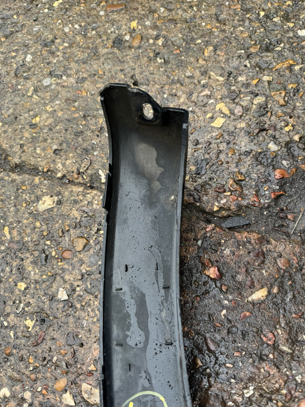 FORD RANGER T9 Front LEFT Fender Arch Trim  GENUINE N1WB-16A075-