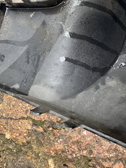 2025 Land Rover Defender front bumper upper grill L663 Genuine L8B2-17820-A