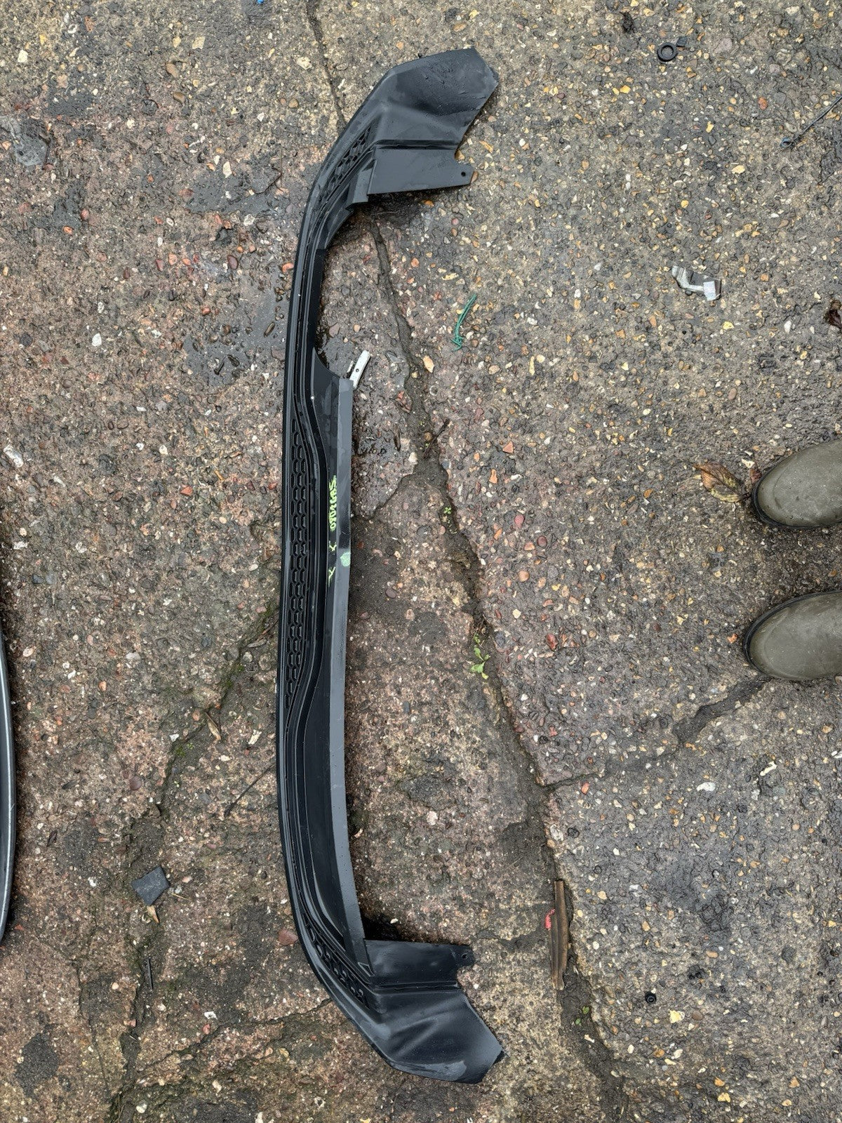 FORD FIESTA MK8 ST LINE 2018-ON GENUINE REAR BUMPER DIFFUSER K1BJ-17D781-A