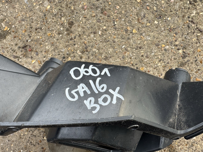 2019 PEUGEOT 3008 DRIVER SIDE REAR BUMPER BRACKET GUIDE 9810591580 OEM