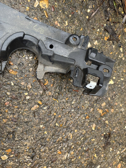 2016on Land Rover Discovery R-Dynamic L462 Front Bumper Bracket Left MY42