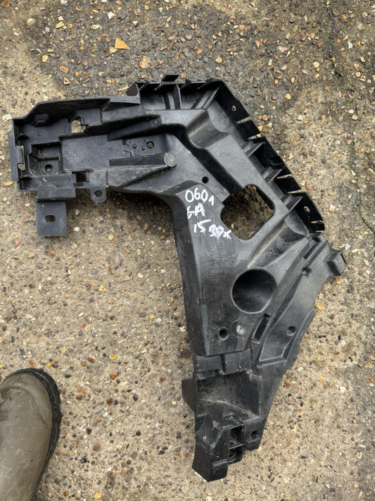 VOLVO C40 539 Rear Right Bumper Bracket 32227485 Electricity 300kw 2022 33060451