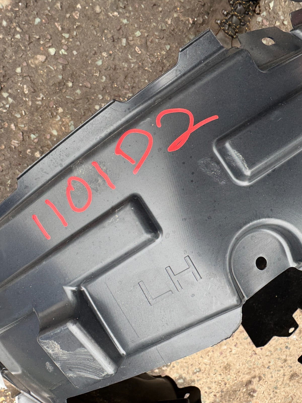 NOT FAKE! Nissan Qashqai J11 Front Left Wheel Arch Liner Mk2 2017-on 63841HV00A