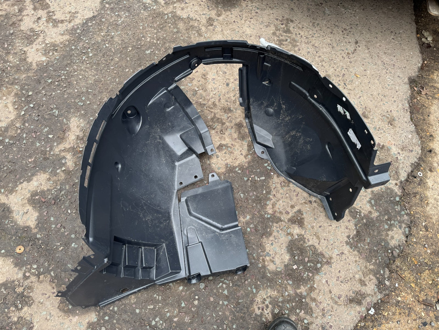 NOT FAKE! Nissan Qashqai J11 Front Left Wheel Arch Liner Mk2 2017-on 63841HV00A