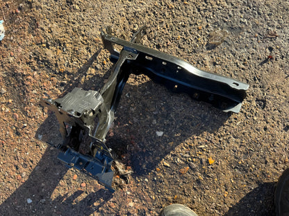 Bmw 5 g60 g61 g90 g99 headlight mount bracket reinforcement headlight front righ