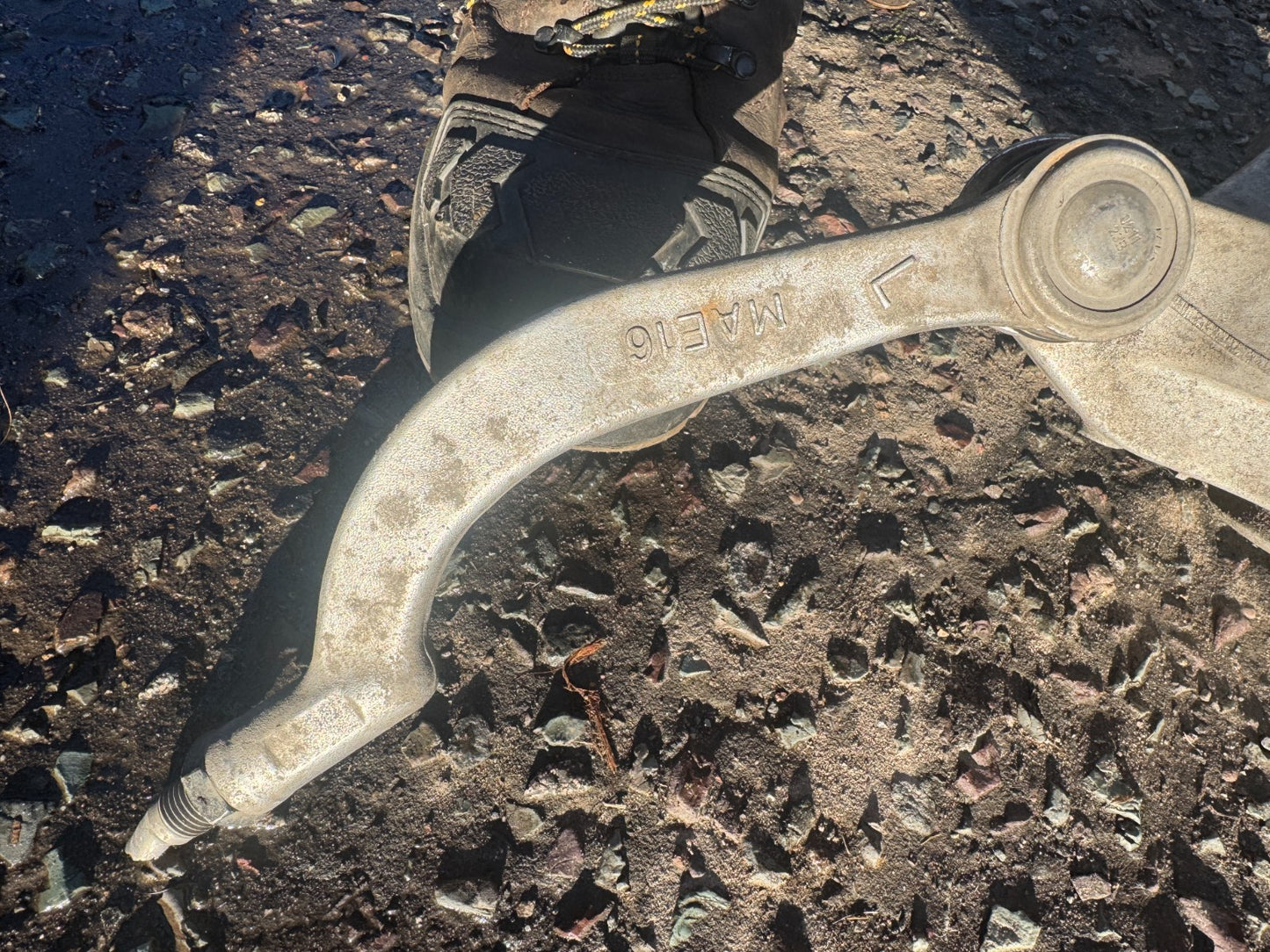 Steering Knuckle Front Left Renault Austral 22- Espace VI E-TECH 23- 400156UA0A