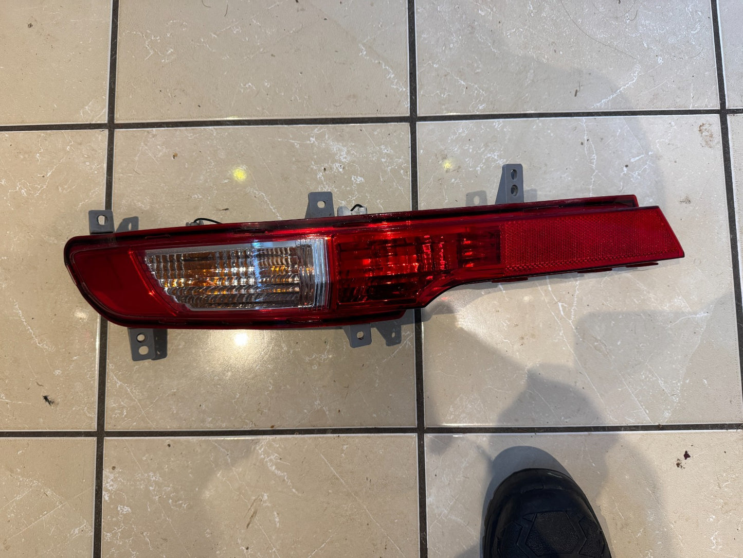 KIA Sportage 2014 Rear right rear bumper light 924063U3