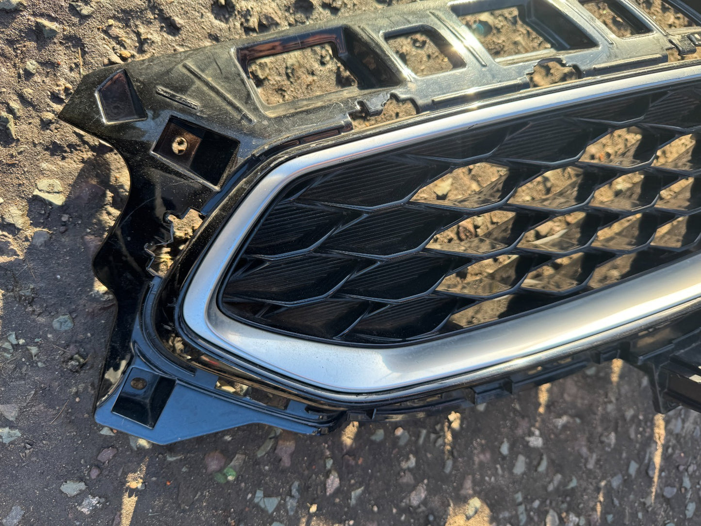 GENUINE KIA CEED 2018 2019 2020 2021 2022 2023 2024 FRONT GRILL P/N 86351-J7700