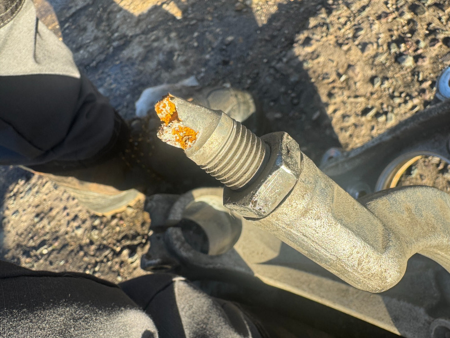 Steering Knuckle Front Left Renault Austral 22- Espace VI E-TECH 23- 400156UA0A