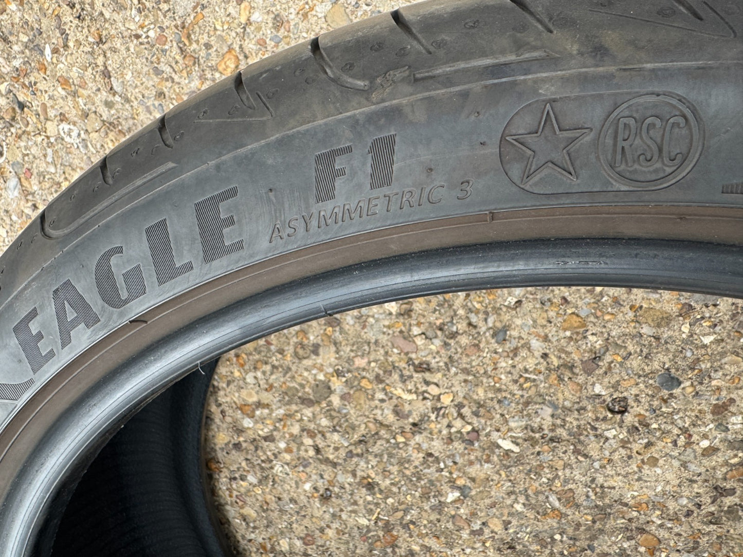 Goodyear Eagle F1 Asymmetric 3 RUNFLAT 225/40/20 225 40 20 94Y XL 5MM NO REPAIRS