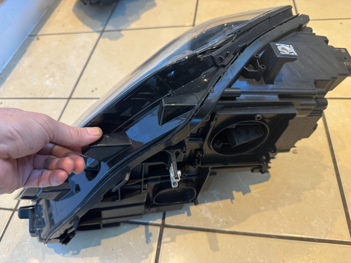 2025 SEAT CUPRA LEON LED FRONT LEFT HEADLIGHT 5FC941007K DAMAGED