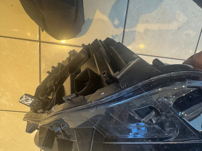 2025 SEAT CUPRA LEON LED FRONT LEFT HEADLIGHT 5FC941007K DAMAGED