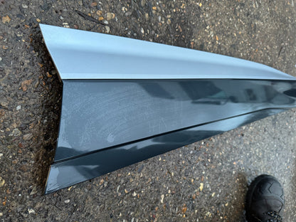 2025 AUDI Q4 E TRON RIGHT FRONT DOOR MOULDING 2022 TO 2025 89A853960A