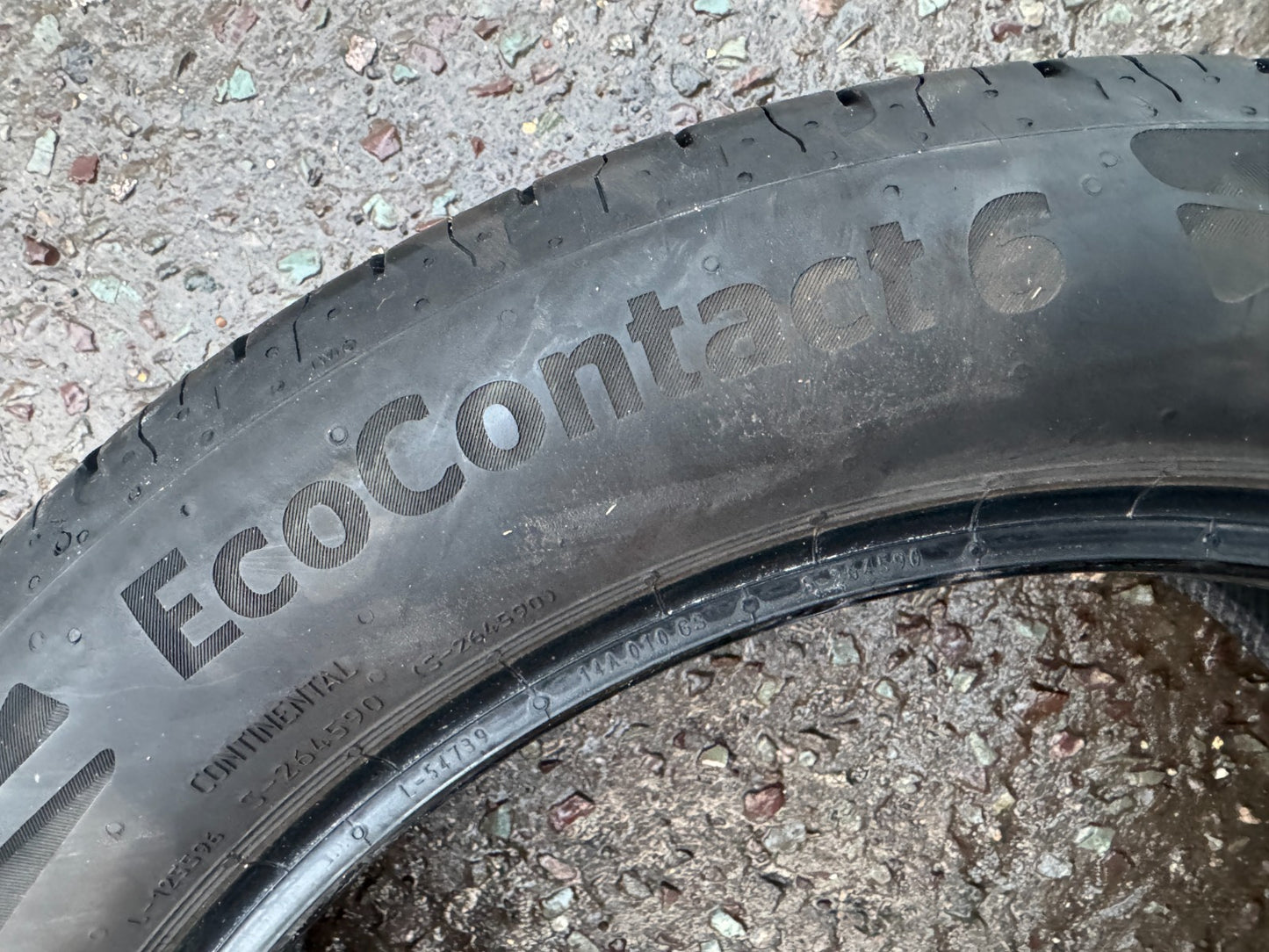 215/50/17 95V Continental Eco Contact 6 XL Dot 4823 6mm 215 50 17 2023 tyre!