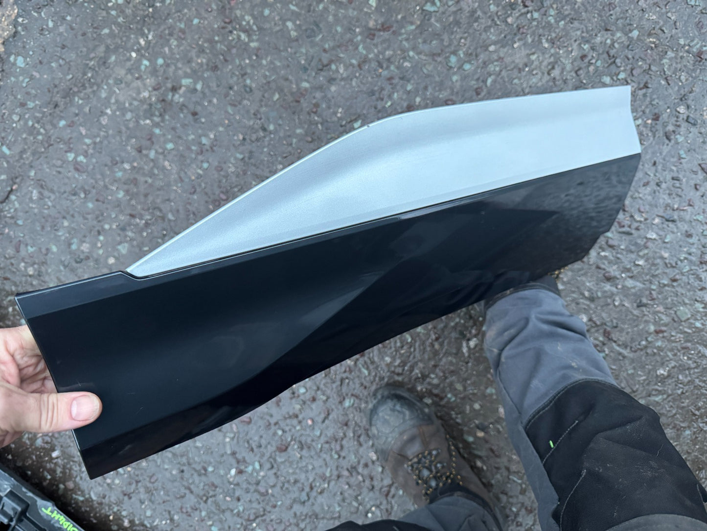 2025 Audi Q4 E-Tron S Line Rear Right Moulding 89A853970B 89A853978B