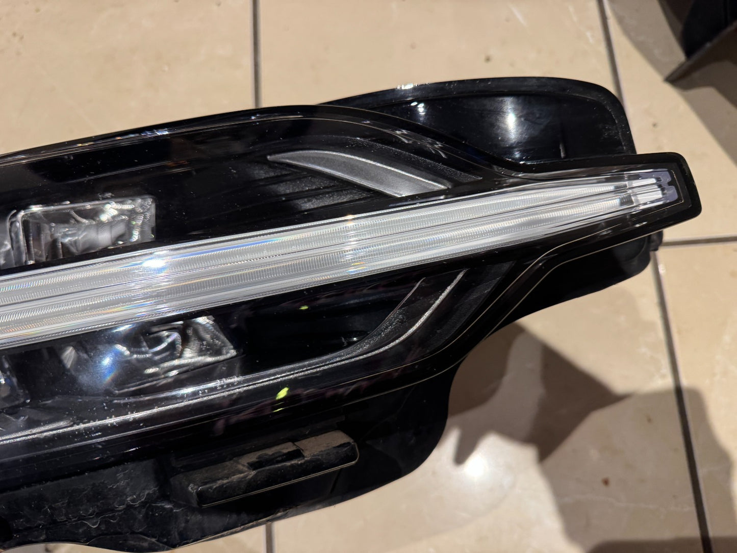 2022 Genuine Volvo S60/V60/CC60 FULL LED ACTIVE headlight RIGHT 32342539