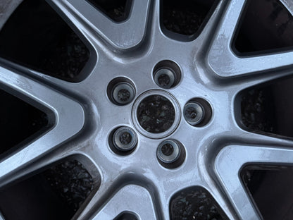 GENUINE RANGE ROVER VELAR L560 21" 8.5J ALLOY WHEEL L8A21007CA VERY GOOD