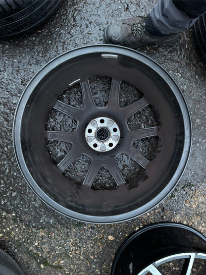 GENUINE RANGE ROVER VELAR L560 21" 8.5J ALLOY WHEEL L8A21007CA VERY GOOD