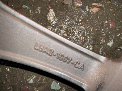 GENUINE RANGE ROVER VELAR L560 21" 8.5J ALLOY WHEEL L8A21007CA VERY GOOD