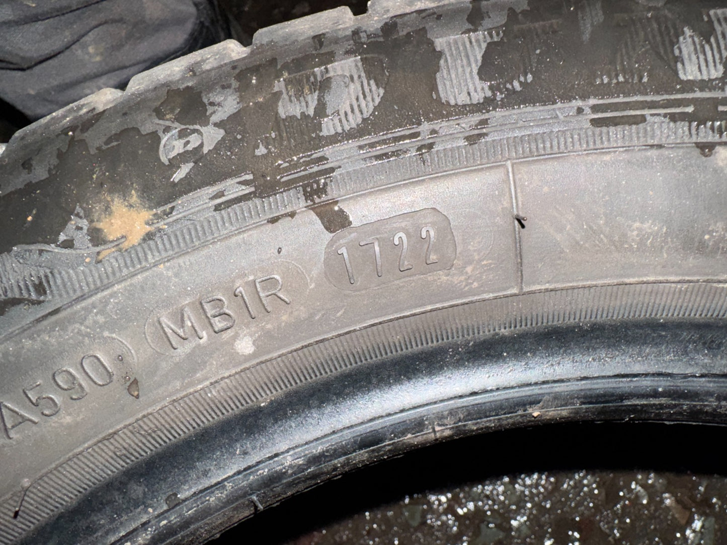 185 60 15 84H DUNLOP SPORT BLURESPONSE Dot:1722 6mm tyre