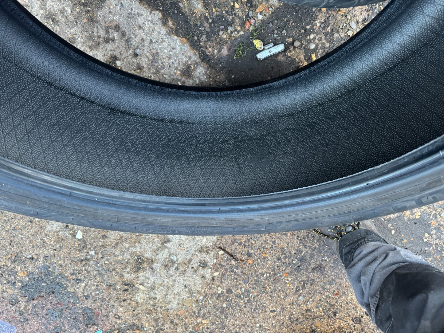 285/40/21 109Y AO Goodyear Eagle F1 Asymmetric 3 5mm+ LATE 2025 no repairs tyre