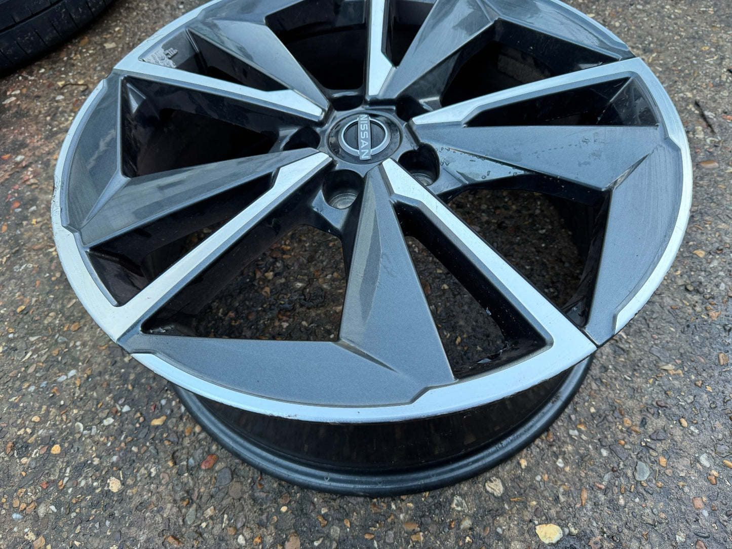 Nissan Qashqai 19"x7.5J Alloy Wheel Diamond Cut AC43H6UA3A 2021-24