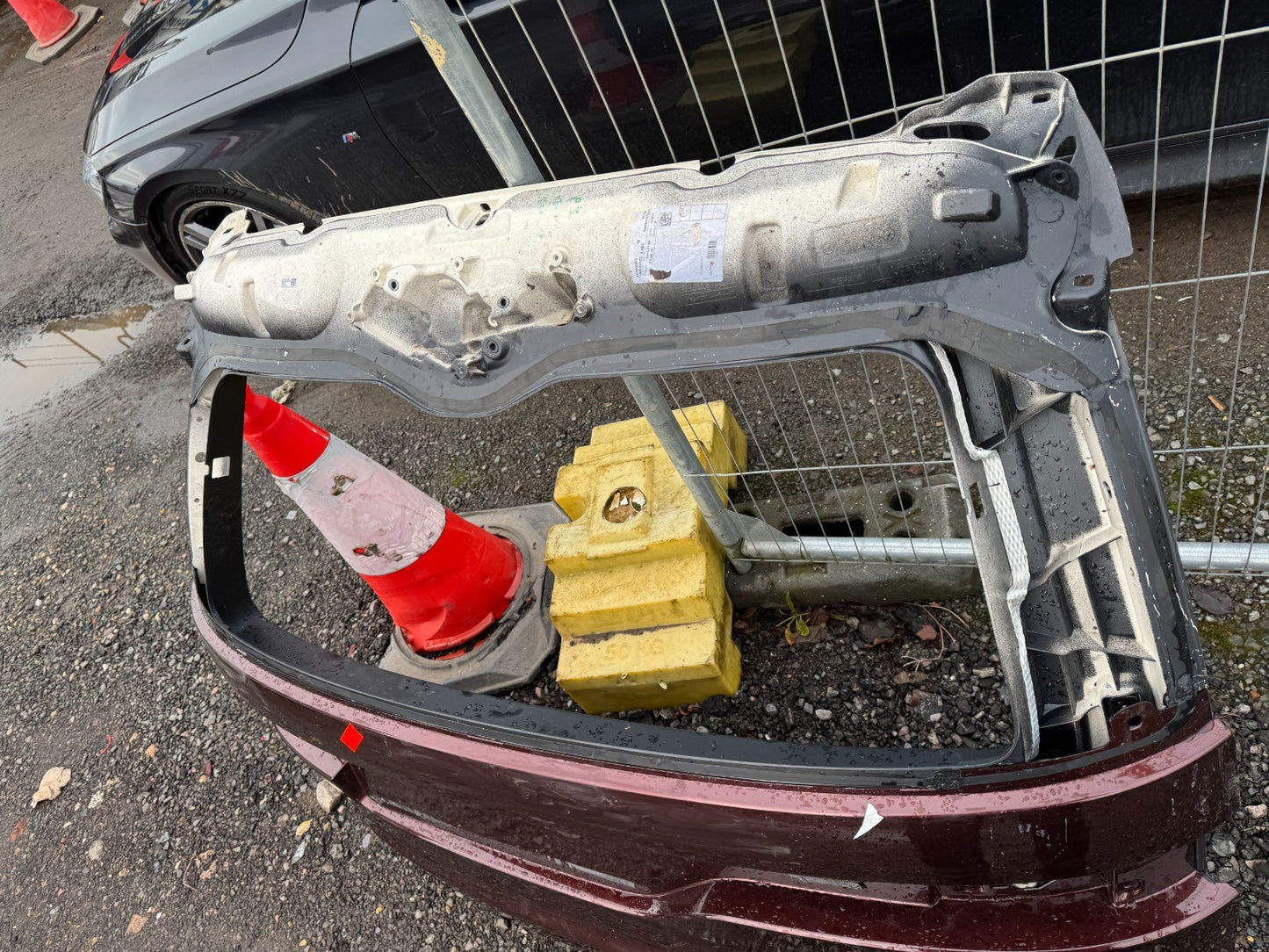 2025 LAND ROVER DISCOVERY 5 L462 BOOT LID TAILGATE SEDONA RED