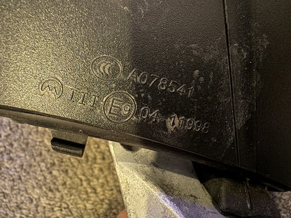 2025 AUDI Q4 E-TRON RIGHT WING DOOR MIRROR GREY POWER FOLD  89C857502F Damaged