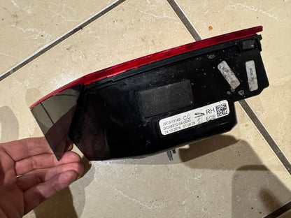 2019 JAGUAR E-PACE REAR INNER TAIL LIGHT RIGHT SIDE J9C313192CC DAMAGED