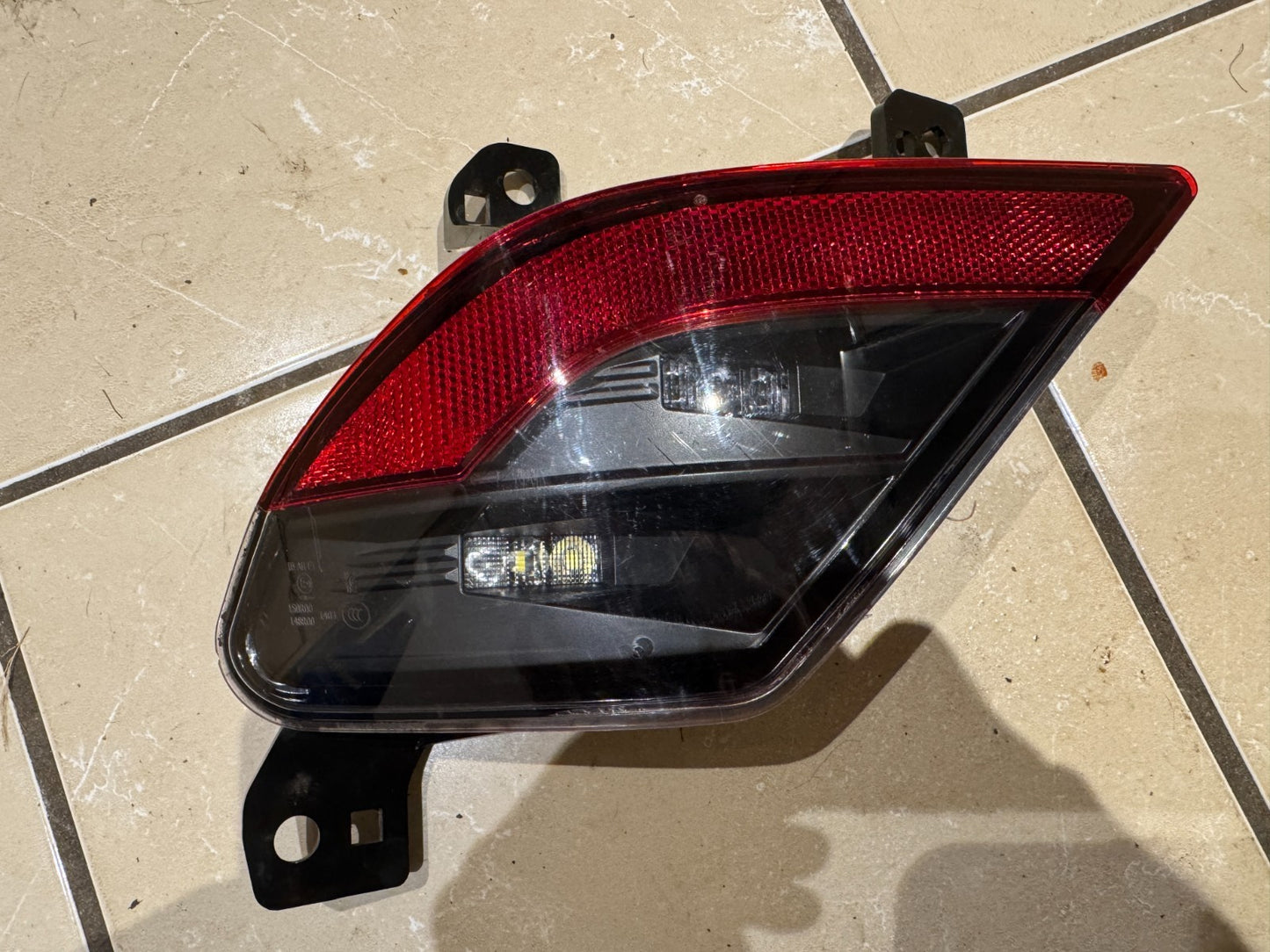 Rear Left Lamp Renault Austral 22- 265850172R